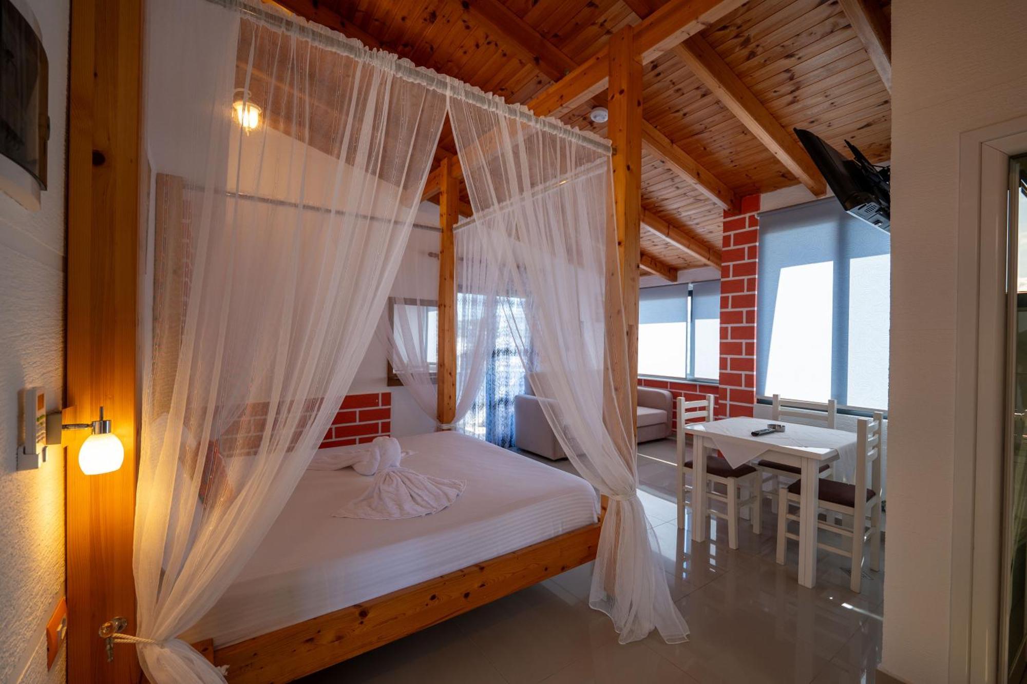 New Salla Aparthotel Ksamil